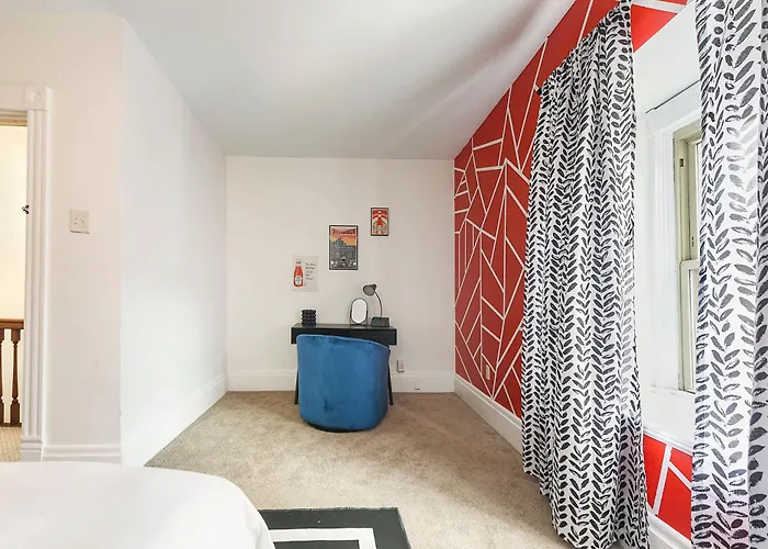 Holiday home 4bd Escape: Bbq, Games, 10mins To Upitt Pittsburgh