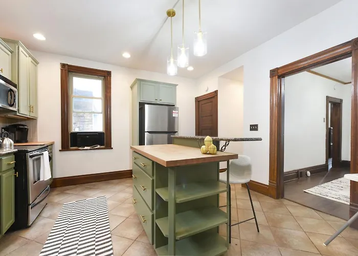 Holiday home 4bd Escape: Bbq, Games, 10mins To Upitt