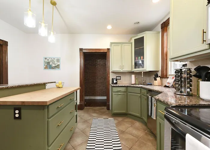 Holiday home 4bd Escape: Bbq, Games, 10mins To Upitt *