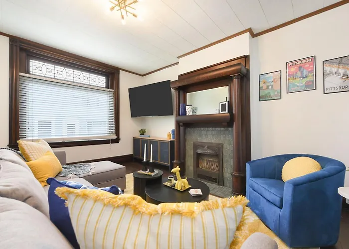 4bd Escape: Bbq, Games, 10mins To Upitt Holiday home