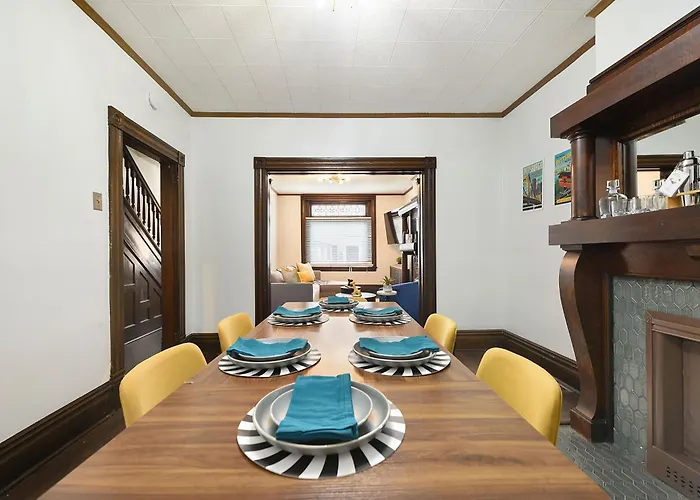 4bd Escape: Bbq, Games, 10mins To Upitt Holiday home *